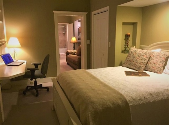 River Oaks Luxury Furnished Corporate Housing Apartments ...