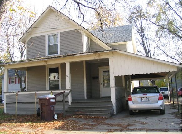 1015 S Lansing St Mount Pleasant Mi 48858 Home For Rent