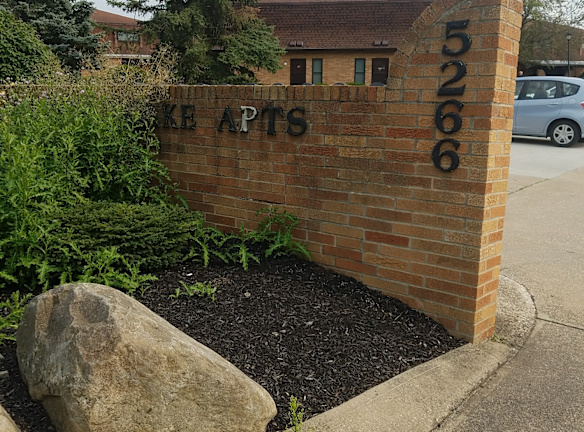 Heatherwood Lake Apartments Brunswick, OH - Apartments For ...