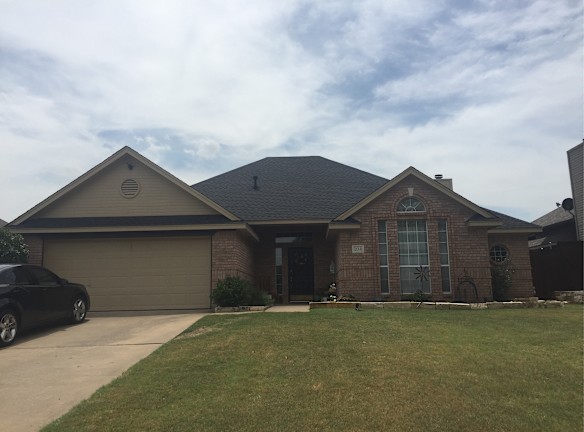 Modern Apartments In Justin For Rent for Large Space