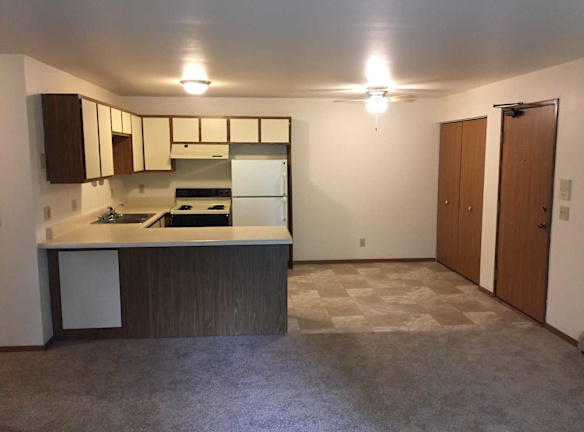 Spencer Village Apartments For Rent - Appleton, WI ...