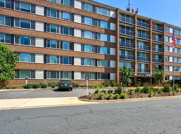 Parc View Arlington Apartments For Rent Arlington, VA