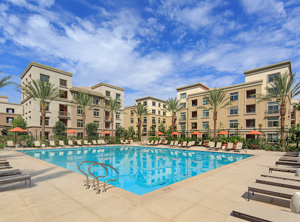 Centerpointe At Irvine Spectrum Apartments For Rent