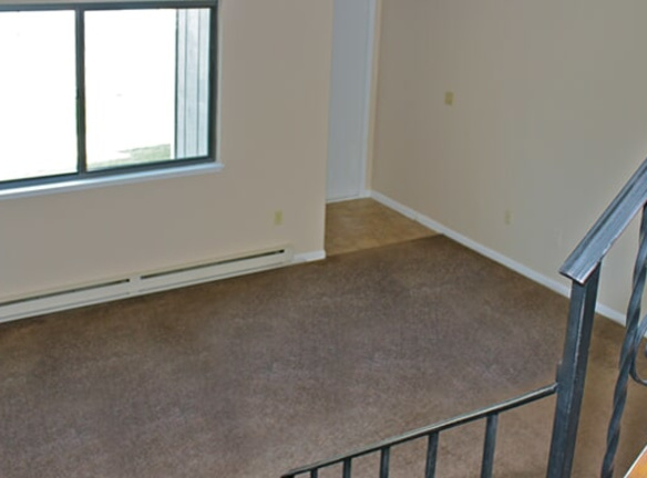 Aspen Woods Town Homes Apartments For Rent Johnstown Pa