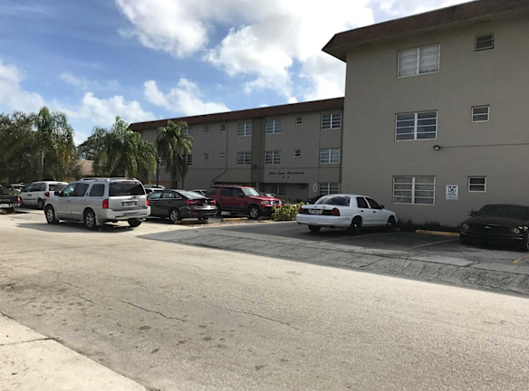 Jade Lynn Apartments For Rent Hollywood Fl Rentals Com