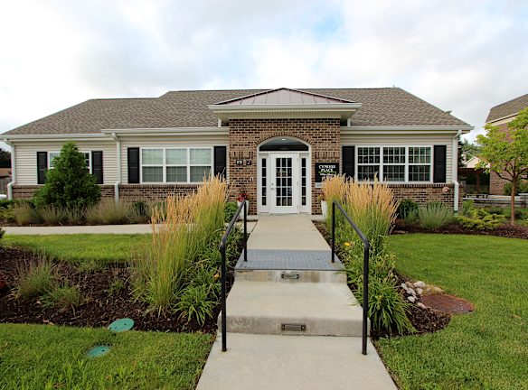Cypress Place Apartments For Rent Elk Grove Village, IL