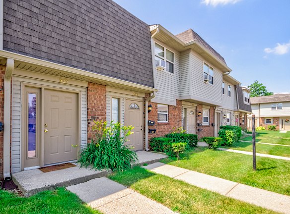 Twin Lakes Apartments For Rent Carmel In Rentals Com