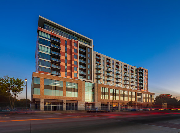 The Lyric Apartments For Rent Madison Wi Rentals Com