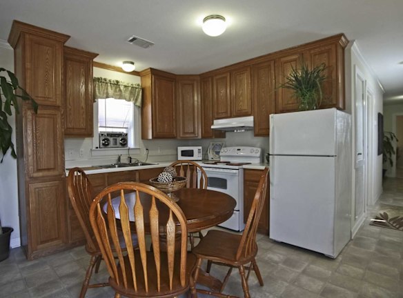 Cabanas Apartments For Rent Ocean Springs Ms Rentals Com