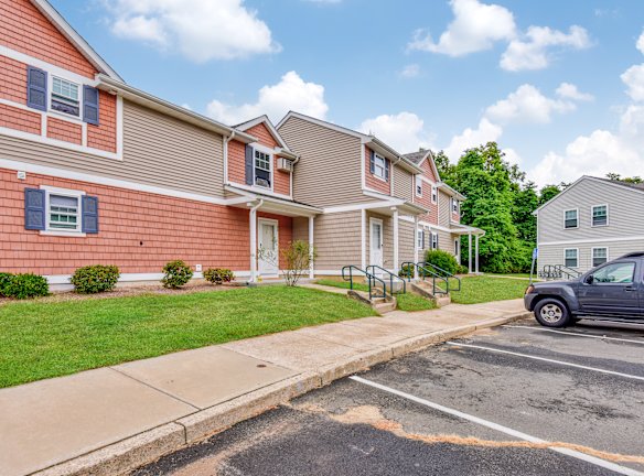 Pride Point Apartments For Rent - New London, CT | Rentals.com