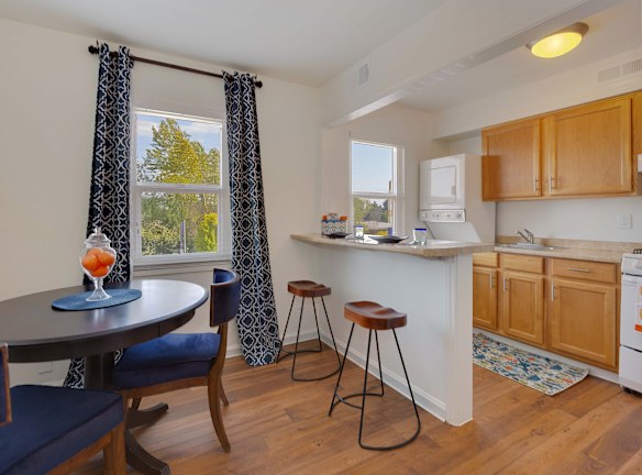 Alcove At Seahurst Apartments For Rent Burien Wa
