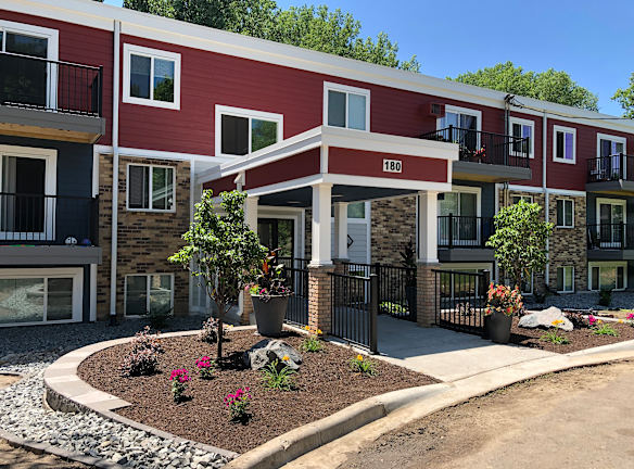 Whispering Pond Apartments For Rent Little Canada Mn