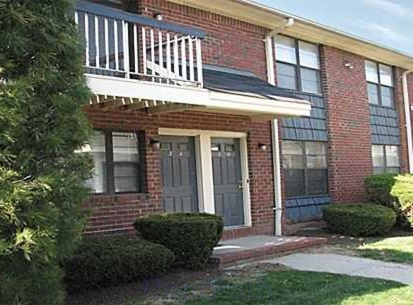 Winding Woods Apartments For Rent - Sayreville, NJ | Rentals.com