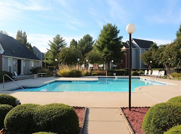 Park At Tara Lake Apartments For Rent Jonesboro Ga