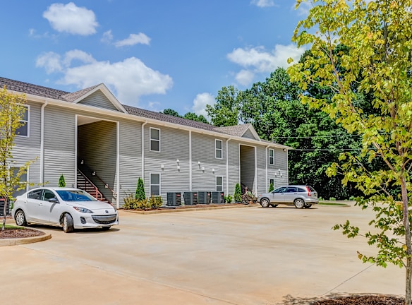 Crestview Apartments Alexander City AL Apartments For Rent Rentals com