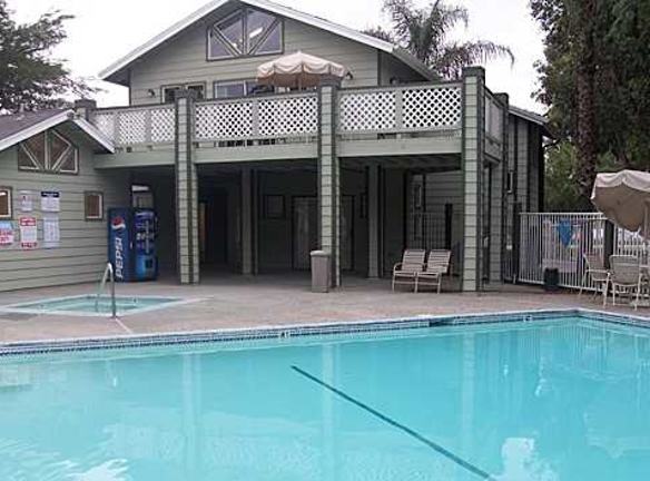 Country Club Villas Apartments For Rent Bakersfield Ca