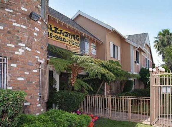 Casa Royale Apartments For Rent Van Nuys Ca Rentals Com