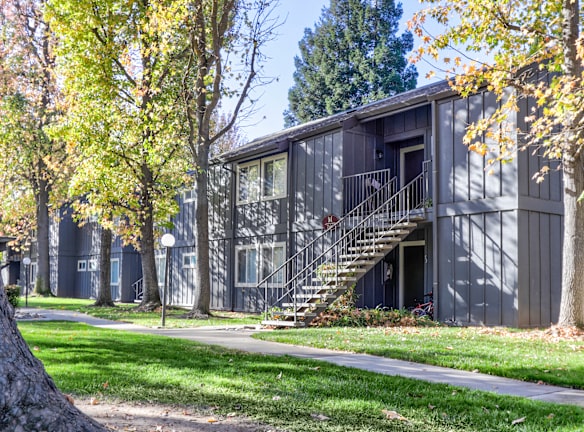 The Vineyards Apartments Formerly Oaks For Rent Lodi Ca
