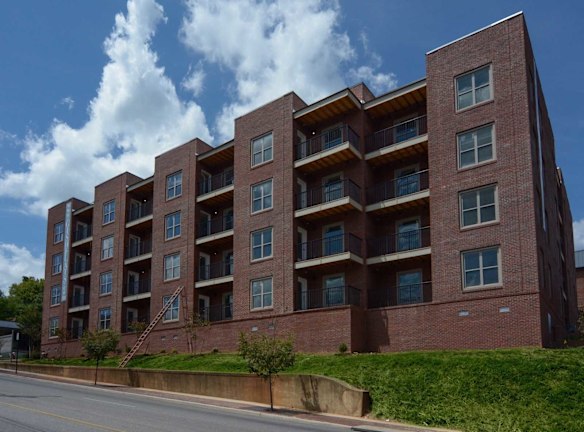 Gish Flats Apartments For Rent - Lynchburg, VA | Rentals.com