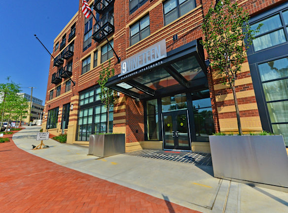 19 Clarendon Apartments Arlington, VA