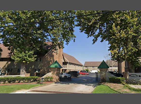 Stratford House Apartments For Rent Tulsa Ok Rentals Com