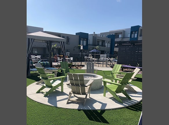 Cielo Apartments For Rent Panorama City Ca Rentals Com