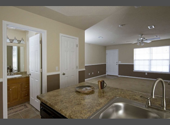 Lakewood Village Apartments For Rent Springfield Mo Rentals Com