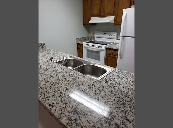 4015 Fairway Dr Little River Sc 29566 Home For Rent