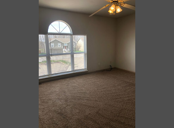 2115 Catie Ln Platte City Mo 64079 Home For Rent