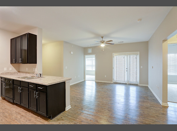 Le Jolliet Apartments For Rent - Lake Charles, LA ...