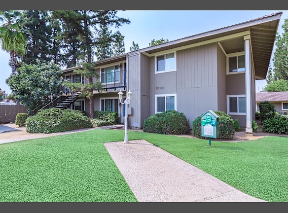 Monterey Pines Apartments For Rent Fresno Ca Rentals Com