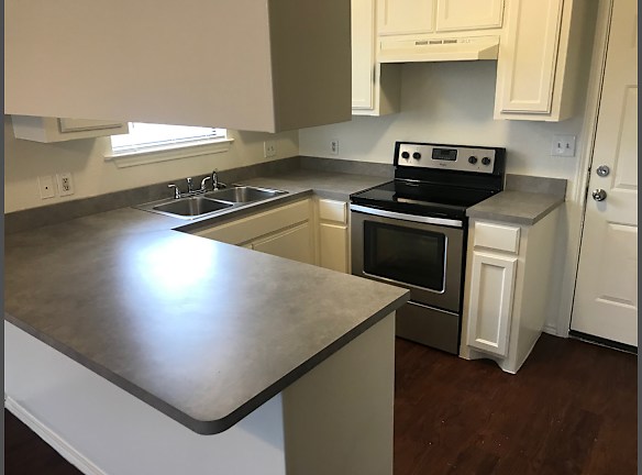 201 Joyce St Weatherford Tx 76085 Home For Rent
