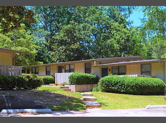 The Village At Iris Glen Apartments For Rent Conyers Ga