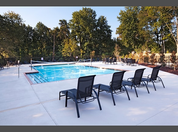 Deacons Station Student Living Apartments For Rent