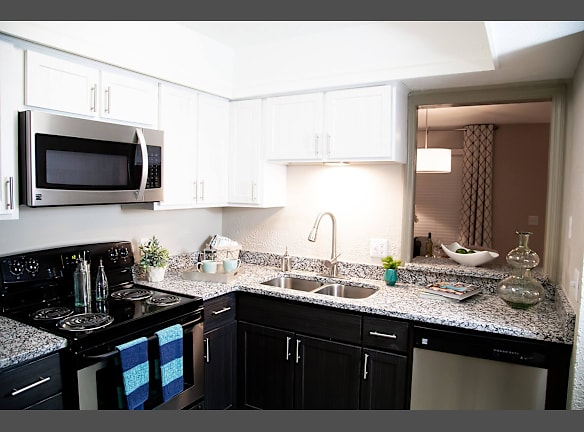 Vue At Warner Park Apartments For Rent Bellevue Tn