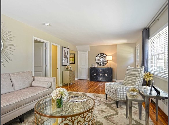 Hutton Lafayette Apartments Apartments For Rent Rentals Com
