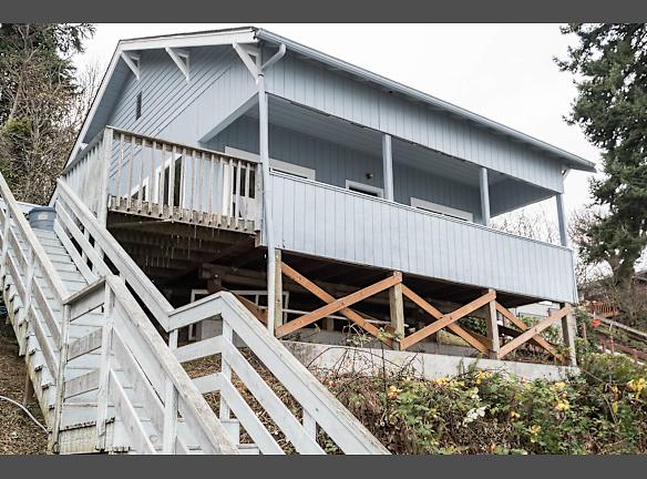 8104 Sw Hawthorne Ln Vashon Wa 98070 Home For Rent