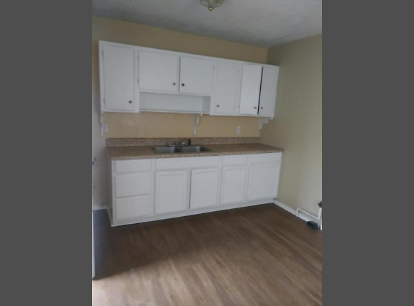 3104 Teresa Ave Winston Salem, NC 27105 - Home For Rent ...