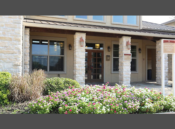 Crescent Pointe Apartments For Rent College Station Tx