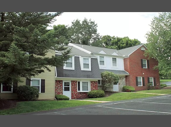 The Village At Laurel Ridge Apartments For Rent