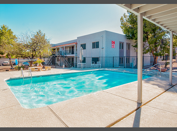 Mountain Lakes Apartments For Rent Tucson Az Rentals Com