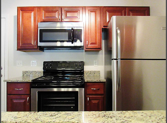 The Residences At Colcord Pond Apartments For Rent