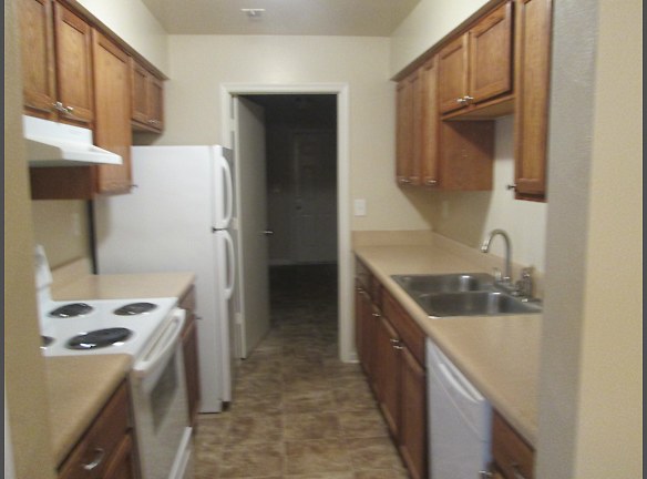 College Square Duplexes Apartments For Rent Suffolk Va