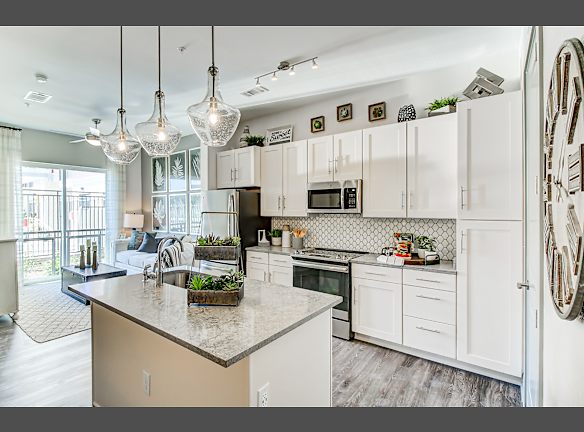 The Carolyn Apartments For Rent Irving Tx Rentals Com