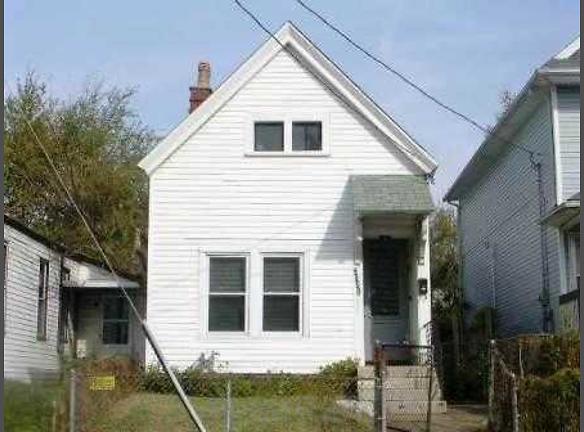 2025 W Market Street Louisville Ky 40212 Home For Rent
