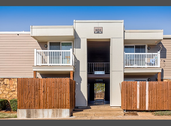 Southwinds Apartments For Rent Moore Ok Rentals Com