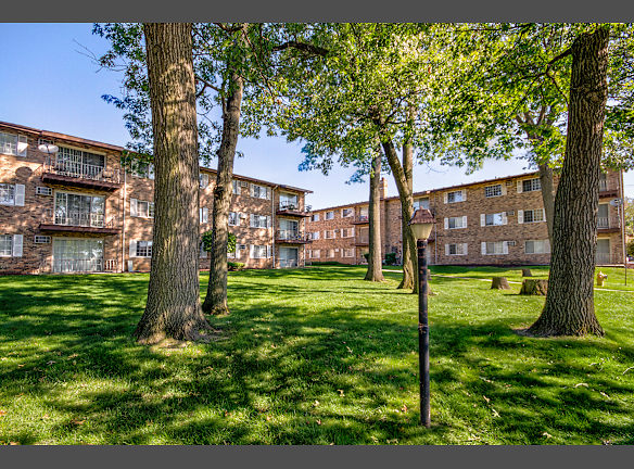 Hickory Oaks Apartments For Rent Lansing Il Rentals Com