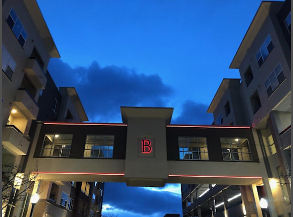 The Bridges At Victorian Square Apartments For Rent