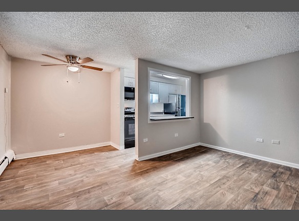 Estrella Apartment Homes For Rent Denver Co Rentals Com