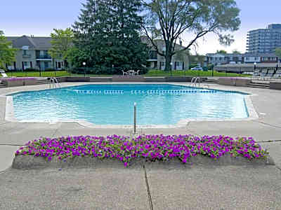 Coach House Apartments Lamplighter Lane Southfield Mi